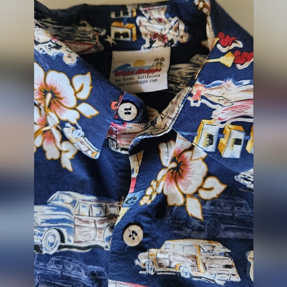 🇺🇲 Wave Shoppe Woody's Bar & Grill Button Down Men's Size Medium - Picture 3 of 9